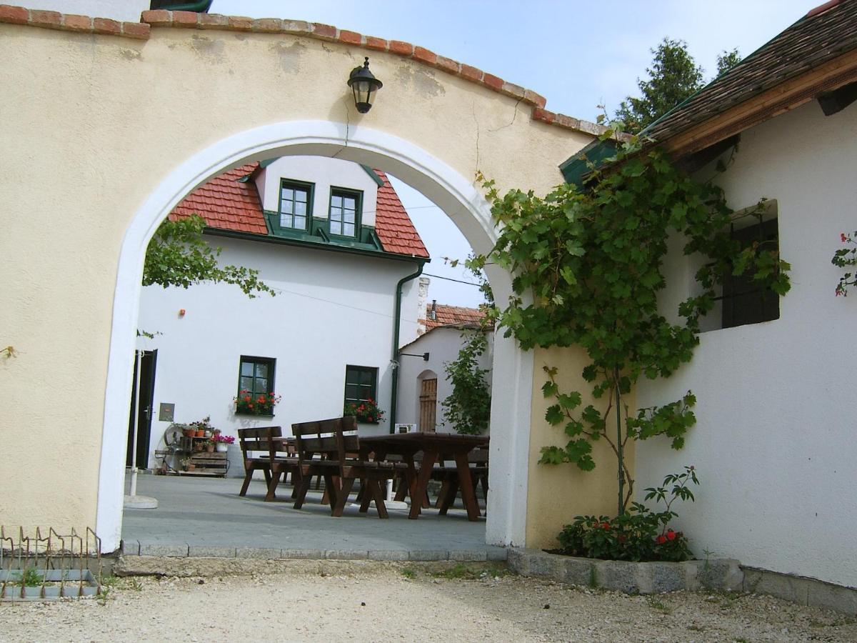 Hanfthal-Hof Laa an der Thaya Bagian luar foto